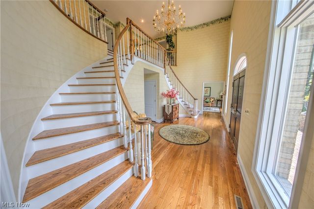 38 Silver Court, Vienna, WV 26105
