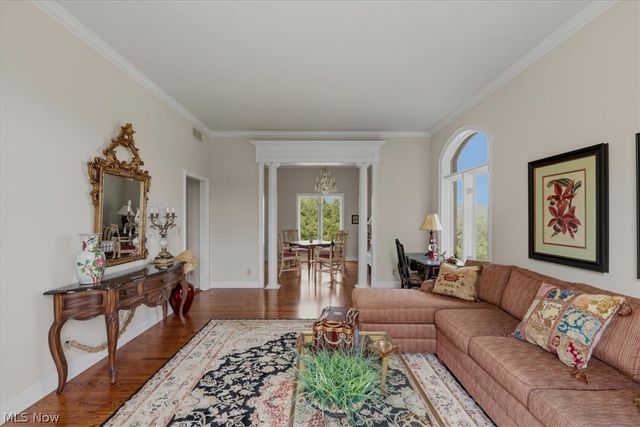38 Silver Court, Vienna, WV 26105