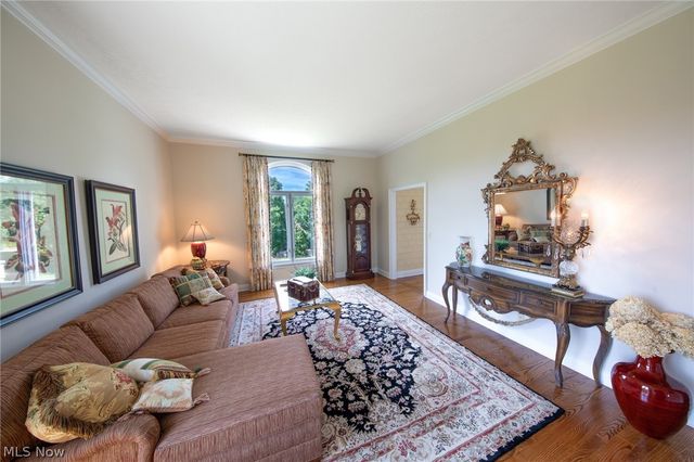 38 Silver Court, Vienna, WV 26105