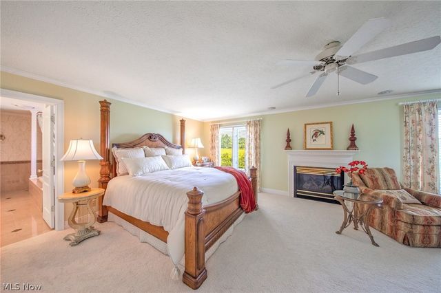 38 Silver Court, Vienna, WV 26105