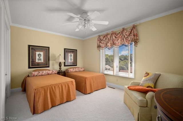 38 Silver Court, Vienna, WV 26105