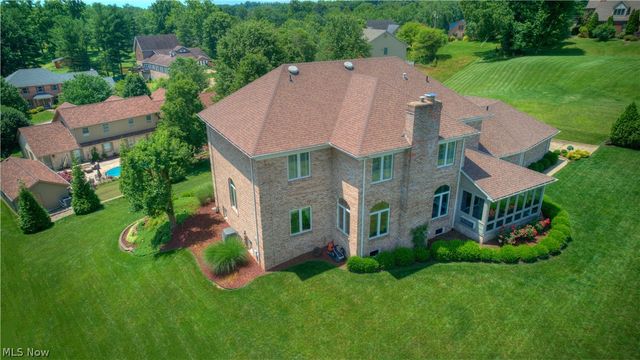 38 Silver Court, Vienna, WV 26105