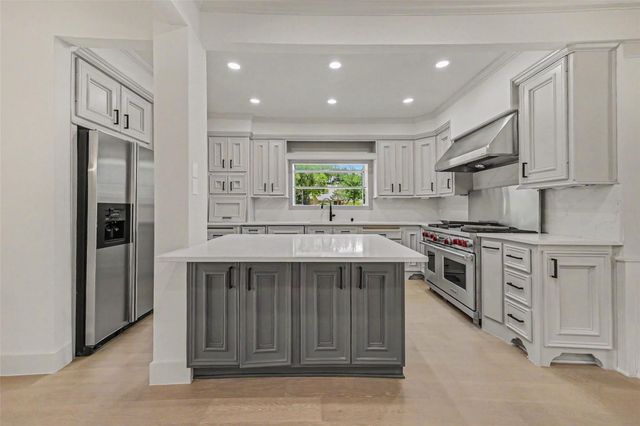 507 Commodore Way, Houston, TX 77079