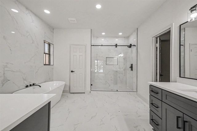 507 Commodore Way, Houston, TX 77079