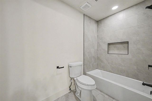 507 Commodore Way, Houston, TX 77079