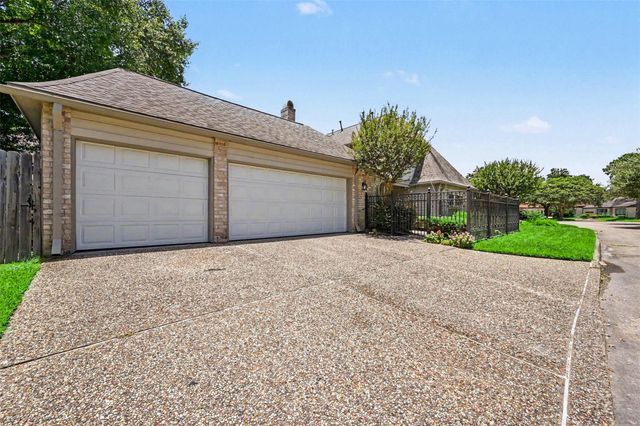 507 Commodore Way, Houston, TX 77079