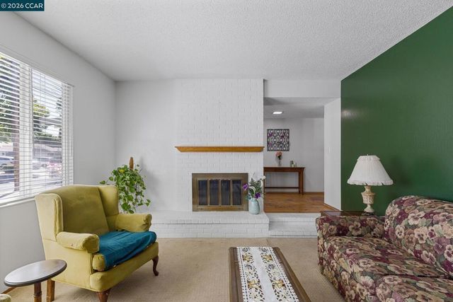 1869 Landana Dr, Concord, CA 94519