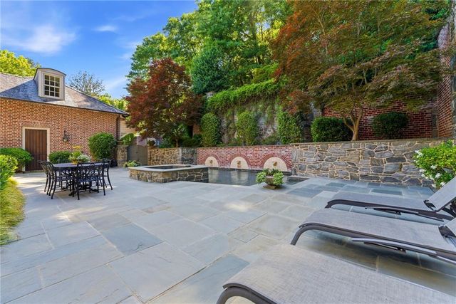 3275 Laramie Drive SE, Atlanta, GA 30339