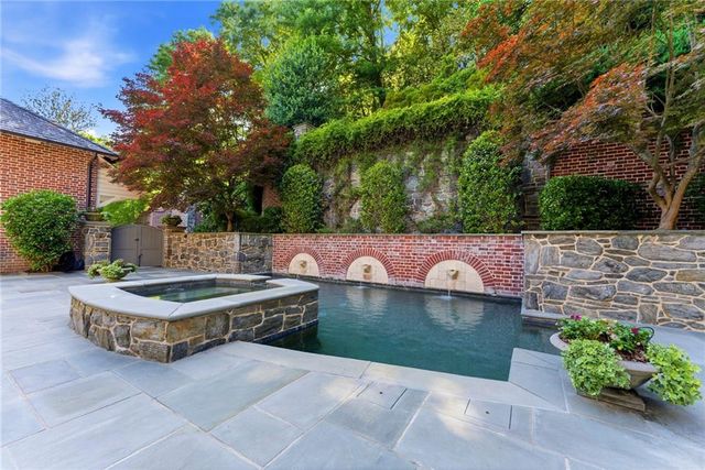 3275 Laramie Drive SE, Atlanta, GA 30339