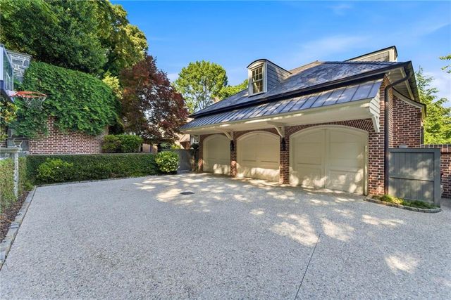 3275 Laramie Drive SE, Atlanta, GA 30339