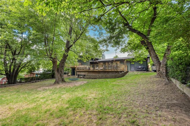 415 Holly Street, Fayetteville, AR 72703