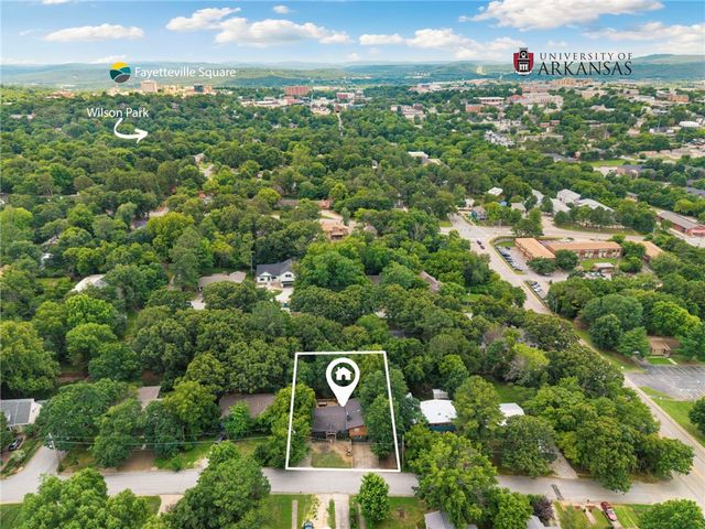 415 Holly Street, Fayetteville, AR 72703