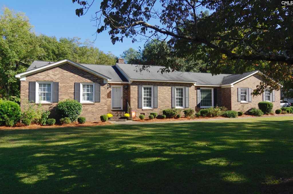 16 Cedar Drive, Lugoff, SC 29078