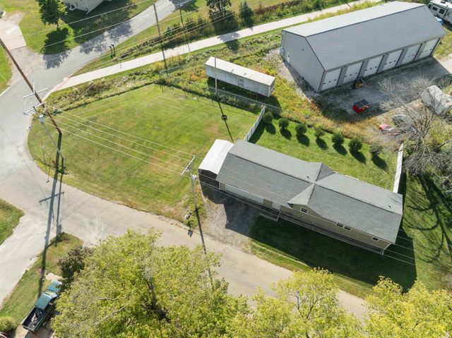 401 Brush Avenue, Urbana, IA 52345