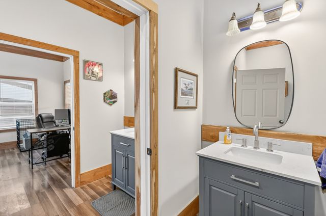 325 Freeman Ln, Hartsville, TN 37074