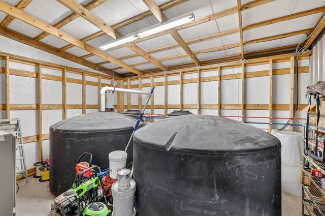 325 Freeman Ln, Hartsville, TN 37074