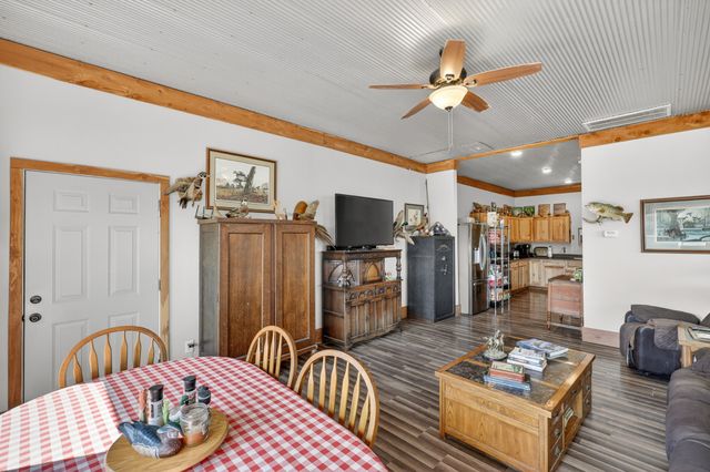 325 Freeman Ln, Hartsville, TN 37074