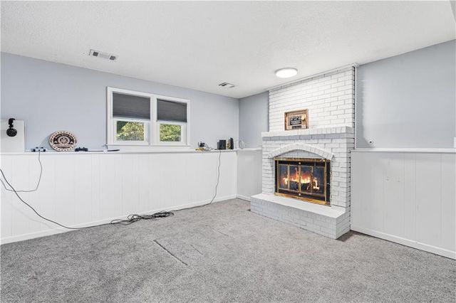 6221 ALBERVAN Street, Shawnee, KS 66216