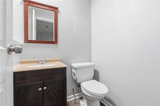6221 ALBERVAN Street, Shawnee, KS 66216