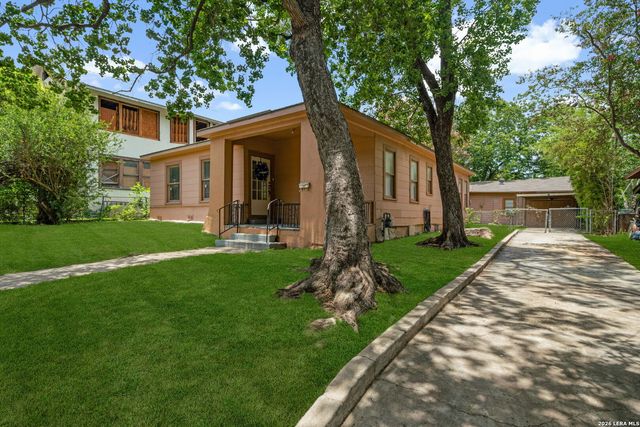 1023 W French Pl, San Antonio, TX 78212
