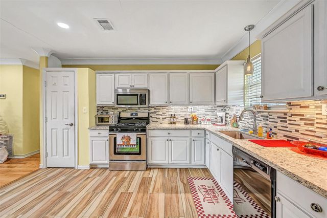 6605 Fairway Drive, Galveston, TX 77551