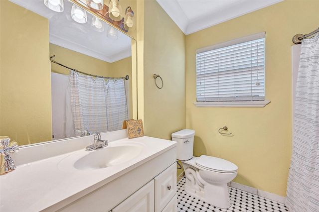 6605 Fairway Drive, Galveston, TX 77551