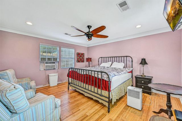 6605 Fairway Drive, Galveston, TX 77551