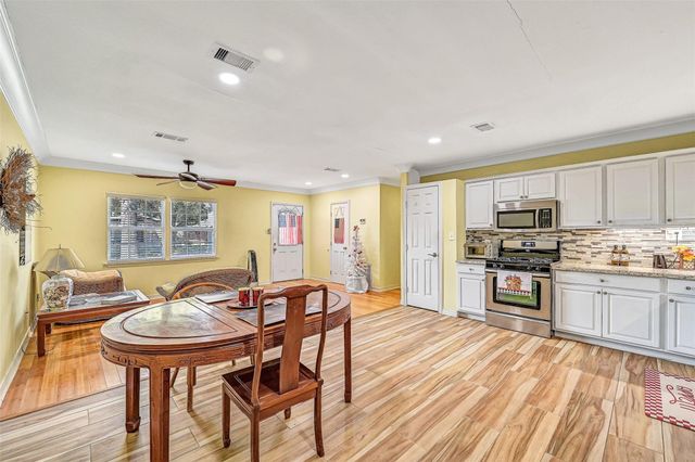 6605 Fairway Drive, Galveston, TX 77551