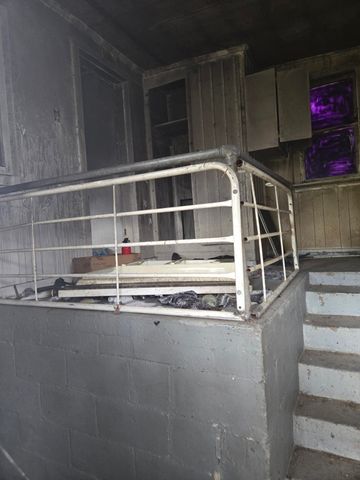 2221 Howard Avenue, Flint, MI 48503