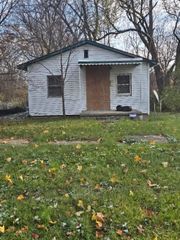 2221 Howard Avenue, Flint, MI 48503