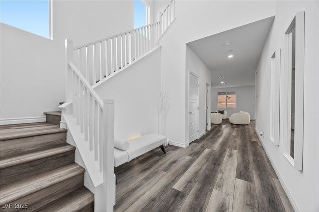 1291 Valencia Cliffs Avenue, Henderson, NV 89012