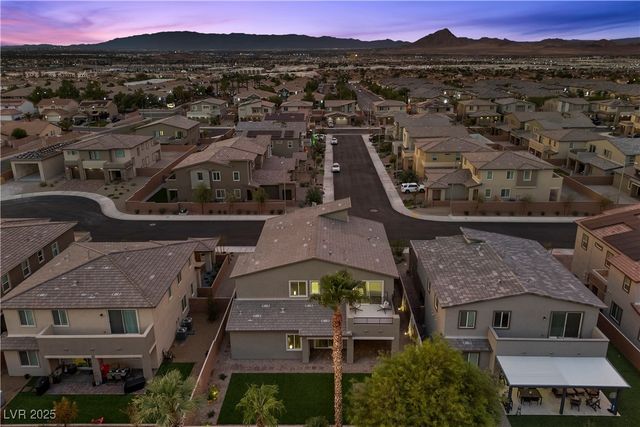 1291 Valencia Cliffs Avenue, Henderson, NV 89012