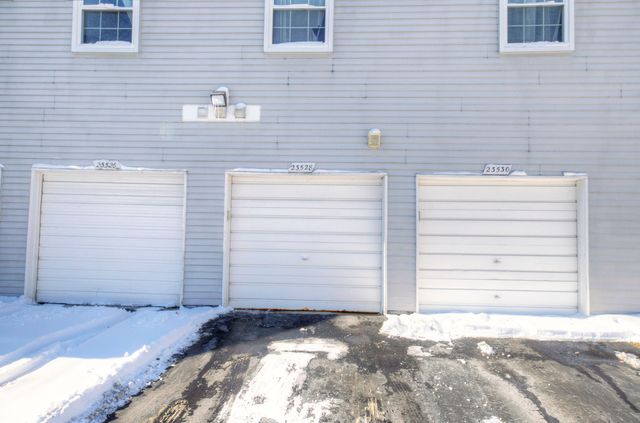 23528 Woodshire Court, Novi, MI 48375