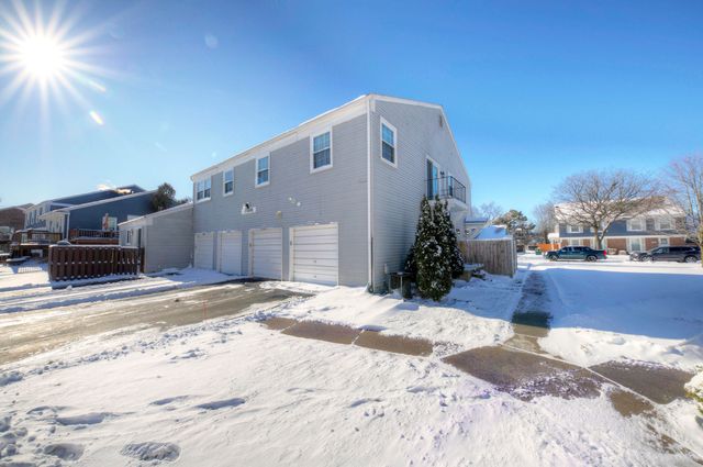 23528 Woodshire Court, Novi, MI 48375