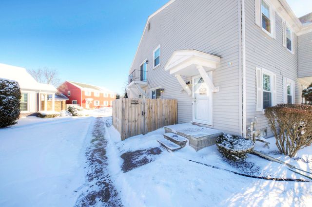 23528 Woodshire Court, Novi, MI 48375