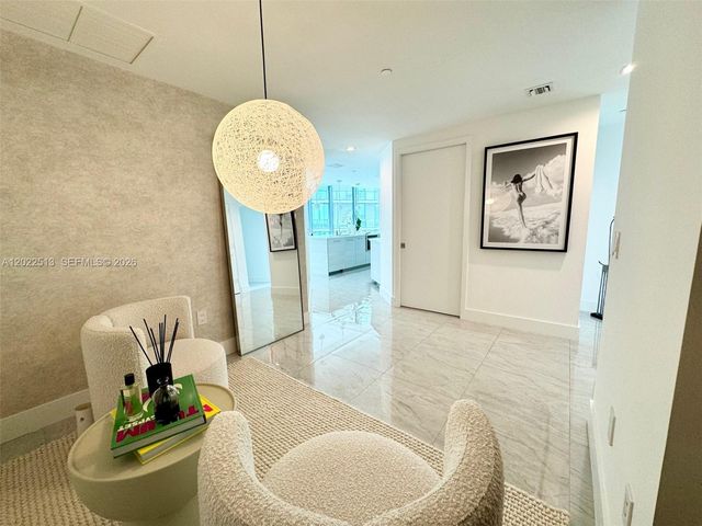 650 NE 32nd St 1901, Miami, FL 33137
