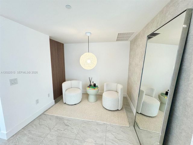 650 NE 32nd St 1901, Miami, FL 33137
