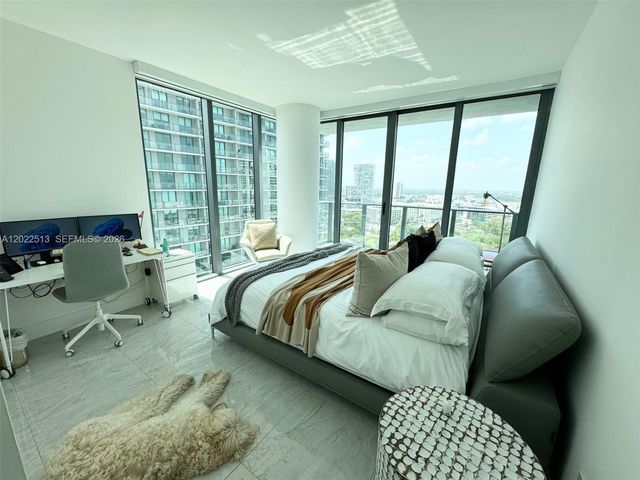 650 NE 32nd St 1901, Miami, FL 33137