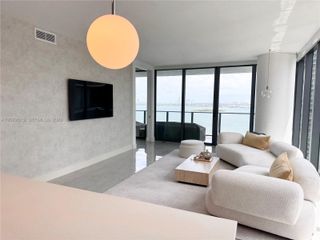650 NE 32nd St 1901, Miami, FL 33137