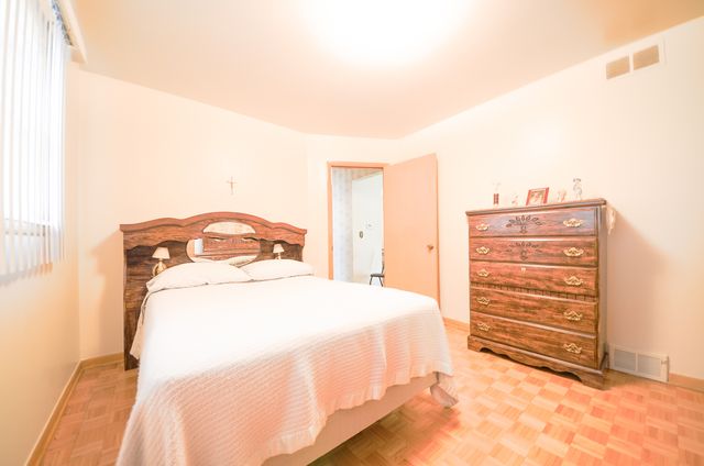 5010 Forster Avenue, Schiller Park, IL 60176