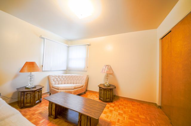 5010 Forster Avenue, Schiller Park, IL 60176