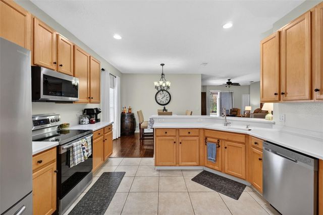 117 PRESTON AVENUE, Davenport, FL 33837