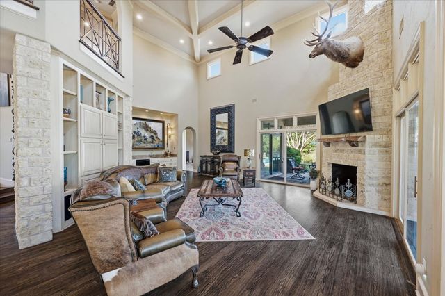 200 Falcon Ridge, Aledo, TX 76008