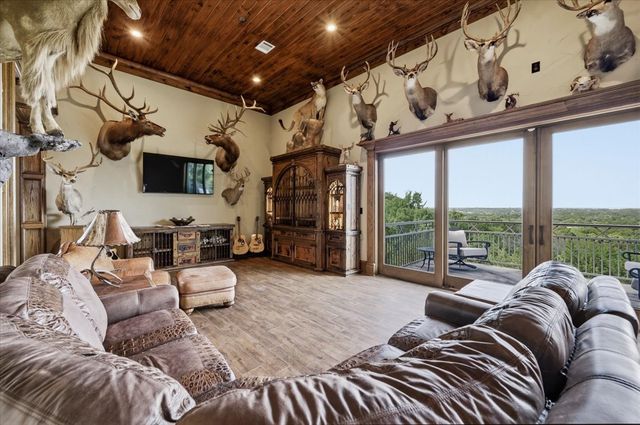 200 Falcon Ridge, Aledo, TX 76008