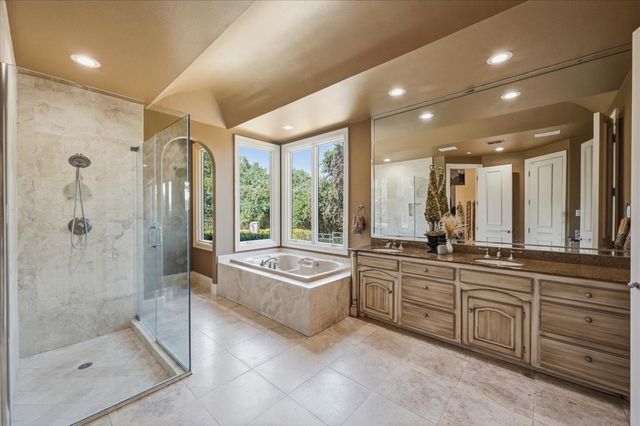 200 Falcon Ridge, Aledo, TX 76008