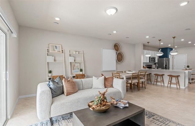 4292 CHESTER SPRINGS BOULEVARD, Davenport, FL 33837