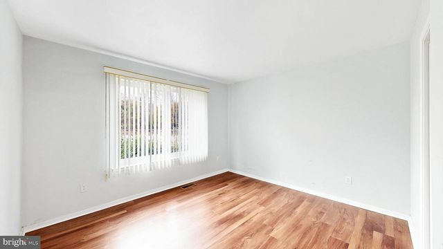 5 GREENWICH DR, Dover, DE 19901