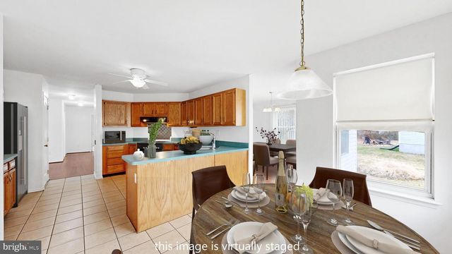 5 GREENWICH DR, Dover, DE 19901