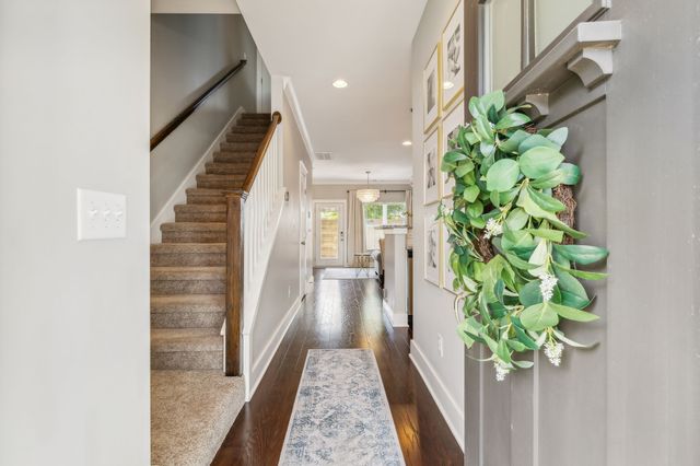 1517 57th Ave, N, Nashville, TN 37209