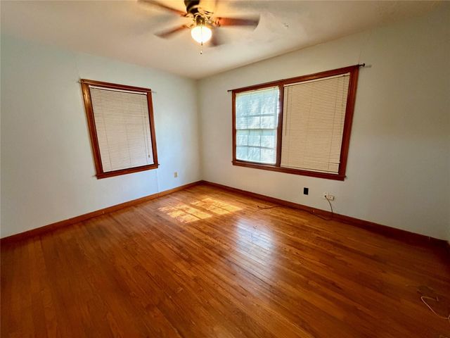 2013 6th Street N, Texas City, TX 77590